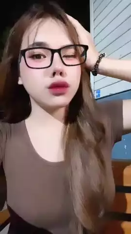 รอใครสักคน ..